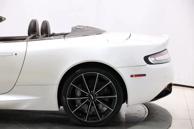 2016 Aston Martin DB9 - Image 10 of 31