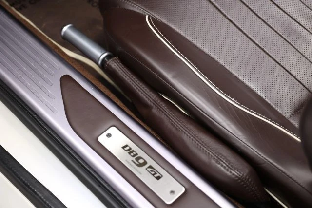 2016 Aston Martin DB9 - Image 14 of 31