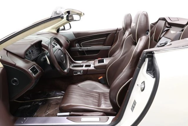 2016 Aston Martin DB9 - Image 13 of 31