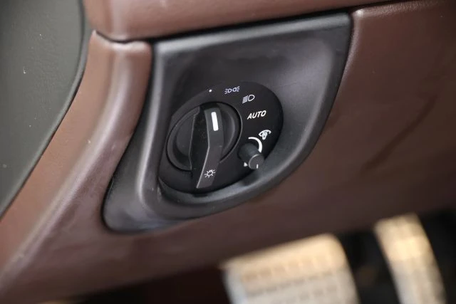 2016 Aston Martin DB9 - Image 24 of 31