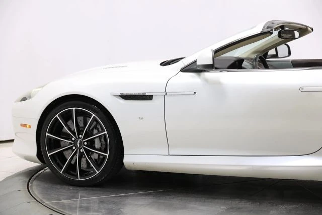 2016 Aston Martin DB9 - Image 8 of 31