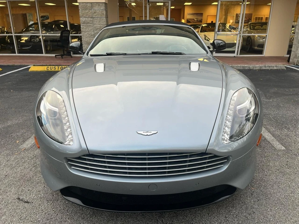 2016 Aston Martin DB9 - Image 29 of 31