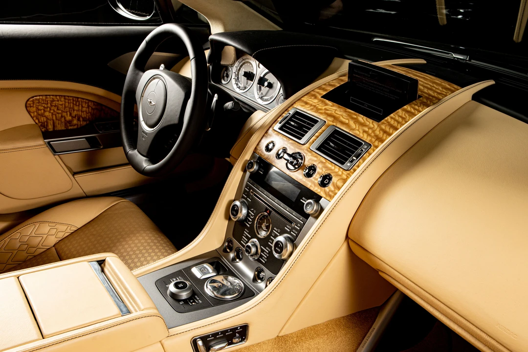 2016 Aston Martin Lagonda - Image 10 of 23