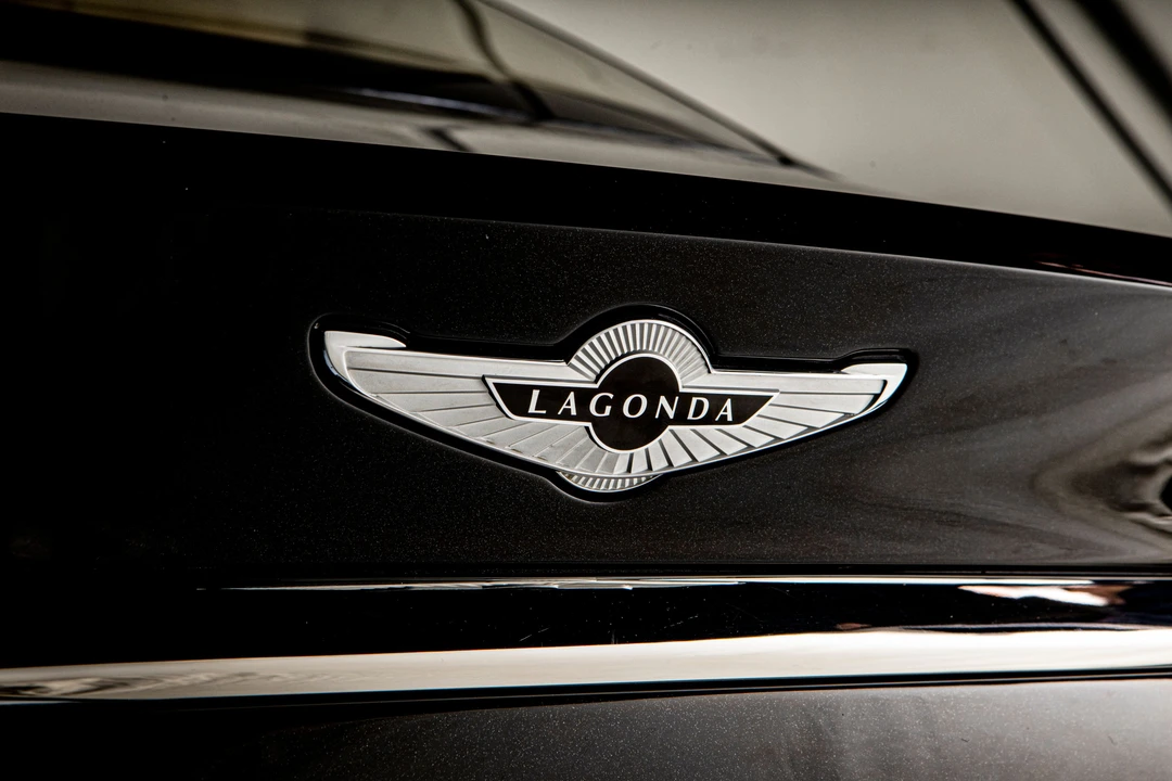 2016 Aston Martin Lagonda - Image 22 of 23