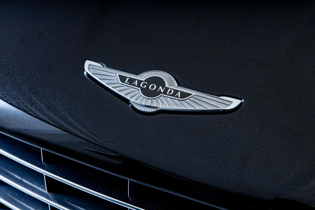2016 Aston Martin Lagonda - Image 18 of 23