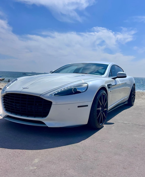 2016 Aston Martin Rapide - Image 10 of 31