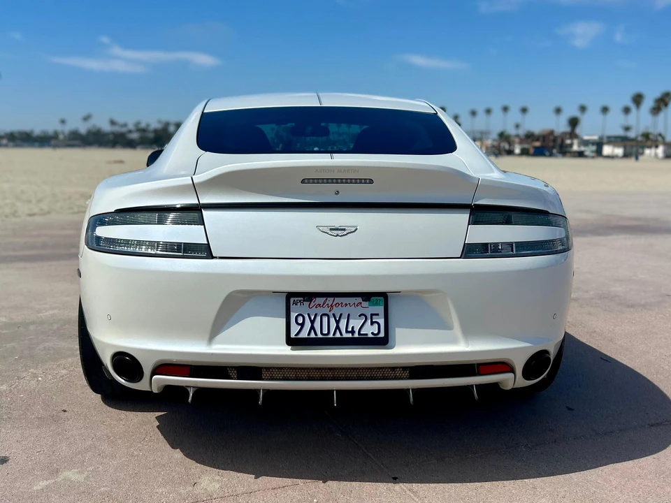 2016 Aston Martin Rapide - Image 21 of 31