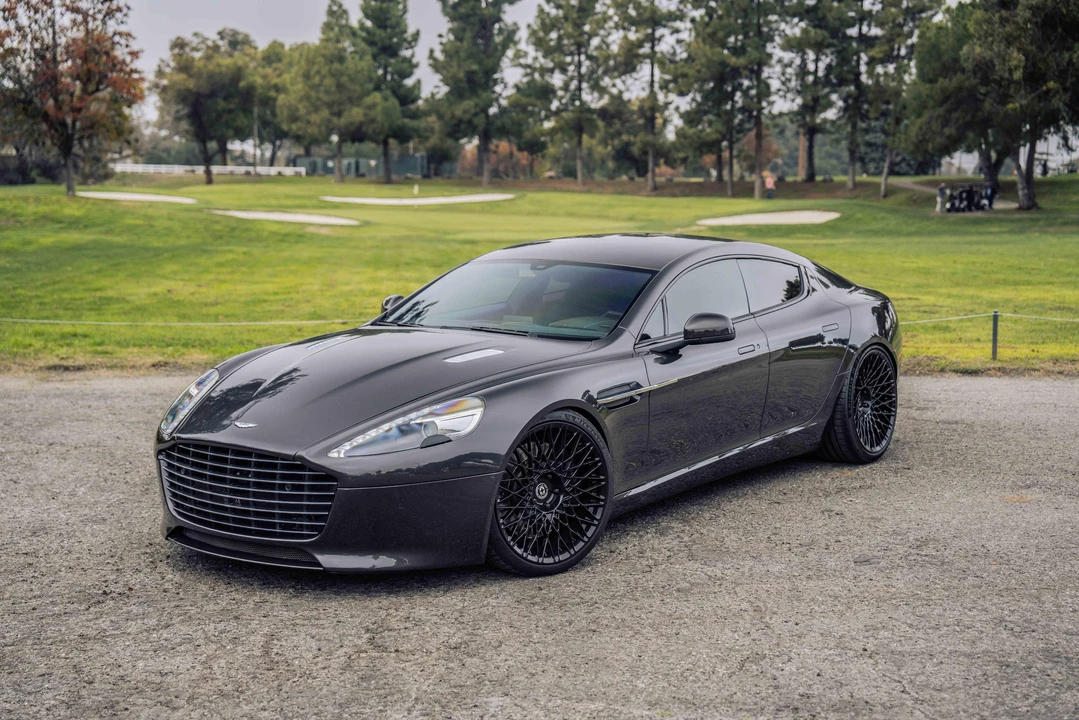 2016 Aston Martin Rapide - Image 13 of 31