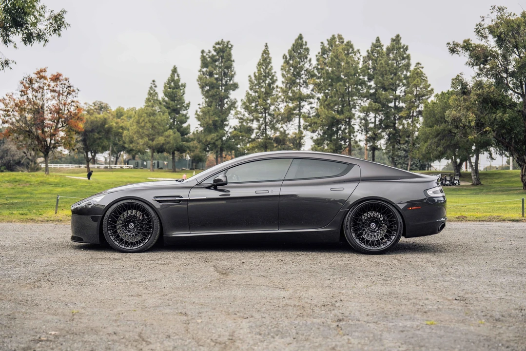 2016 Aston Martin Rapide - Image 15 of 31