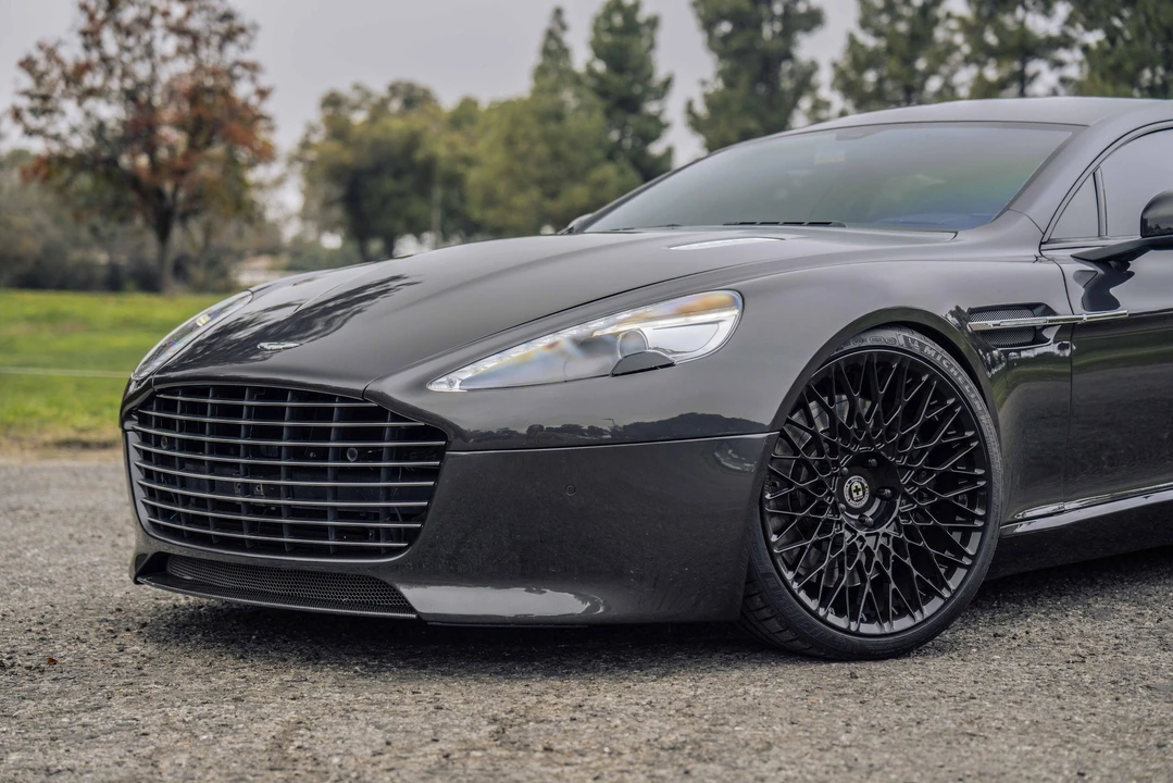 2016 Aston Martin Rapide - Image 31 of 31
