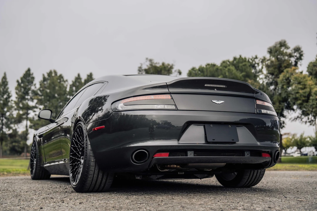 2016 Aston Martin Rapide - Image 17 of 31