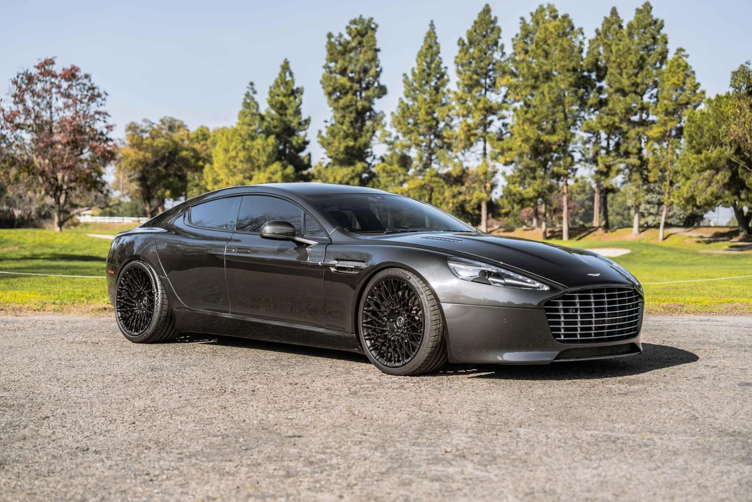 2016 Aston Martin Rapide - Image 21 of 31