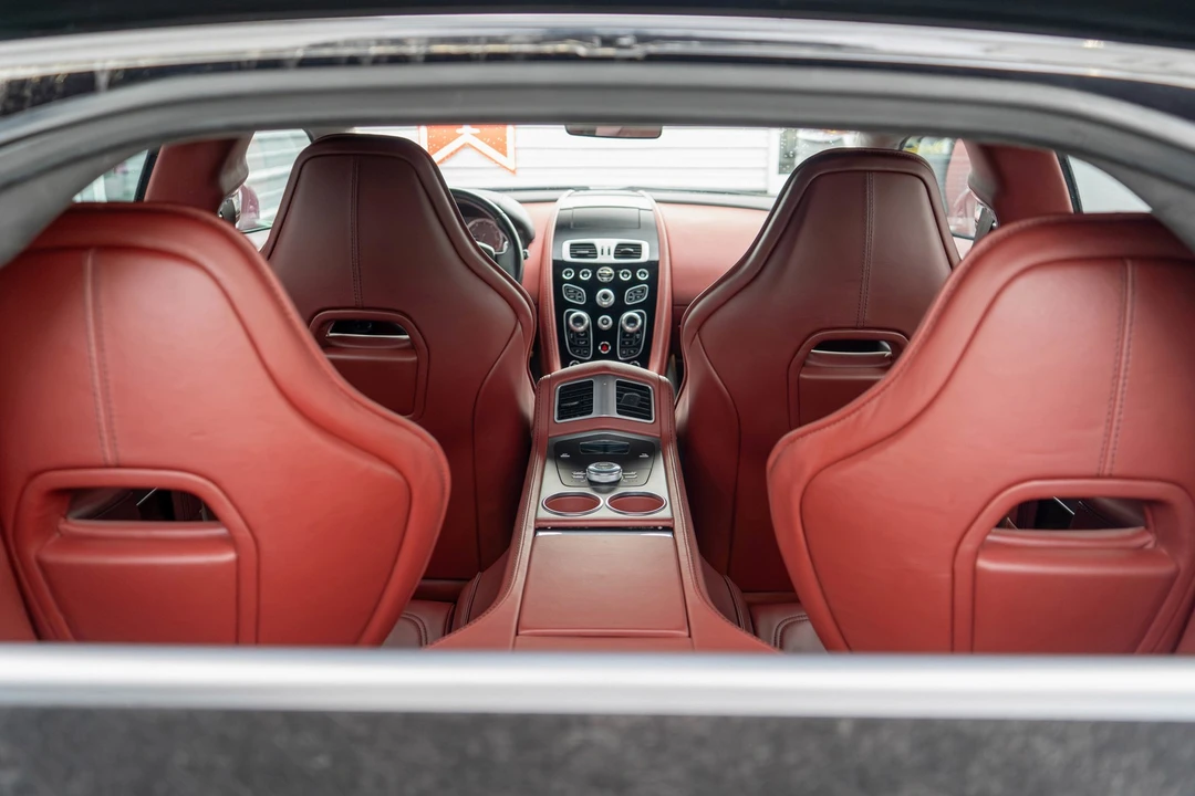 2016 Aston Martin Rapide - Image 22 of 31