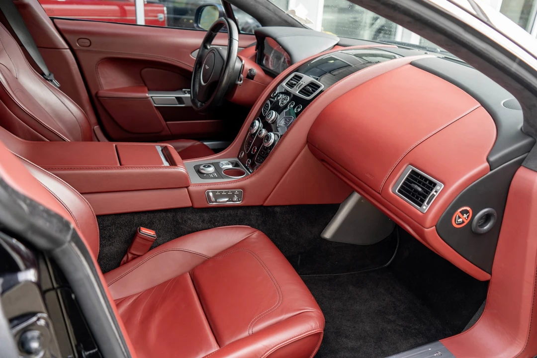 2016 Aston Martin Rapide - Image 25 of 31