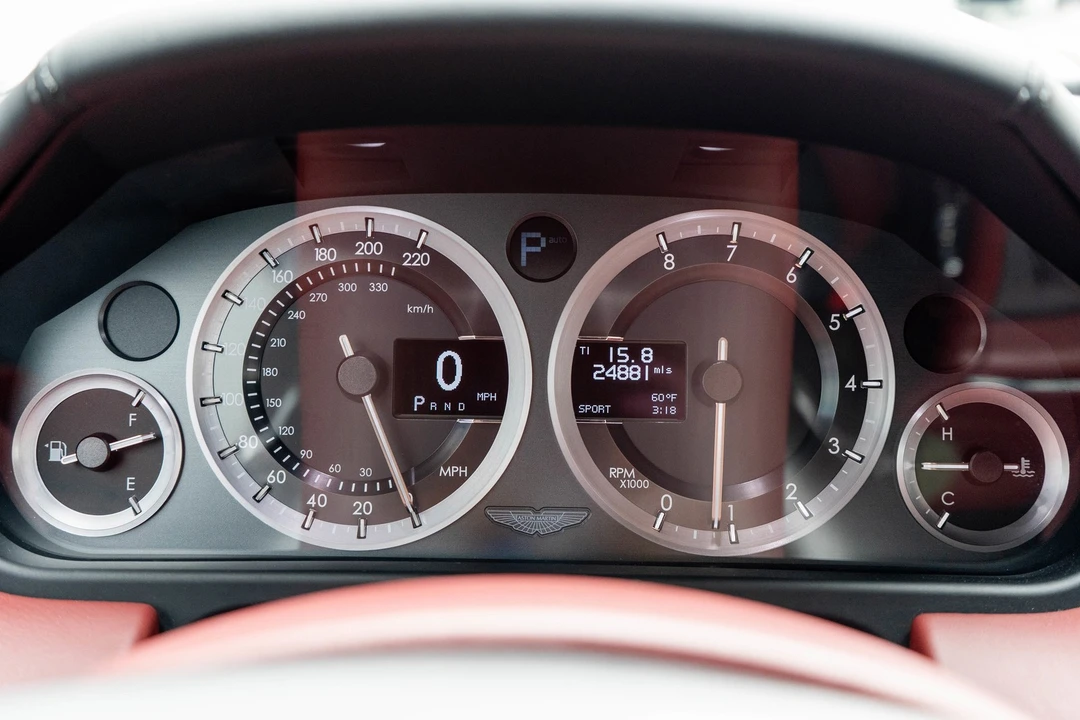 2016 Aston Martin Rapide - Image 5 of 31
