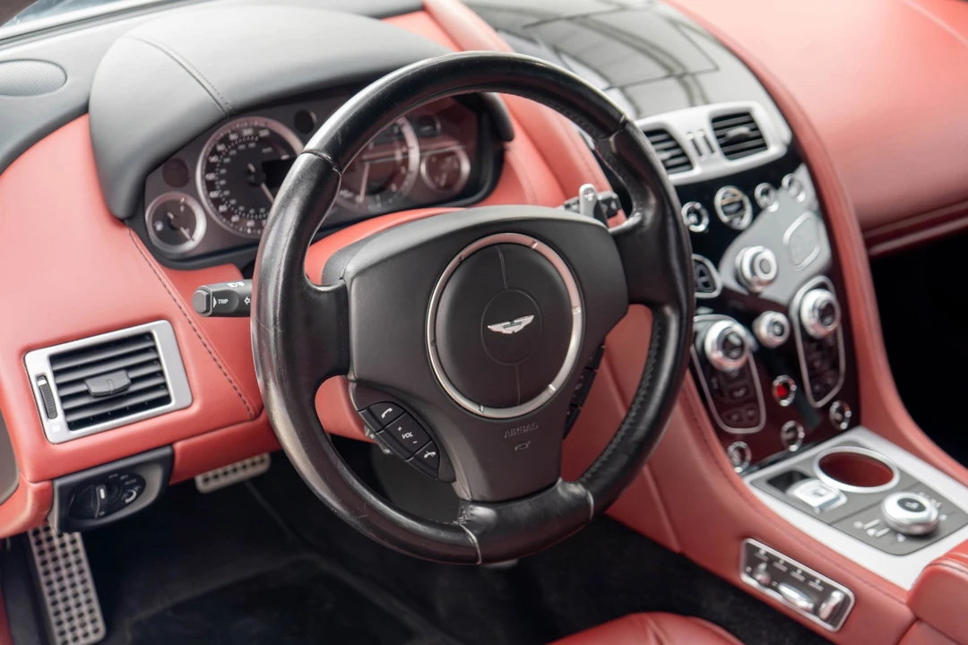 2016 Aston Martin Rapide - Image 10 of 31