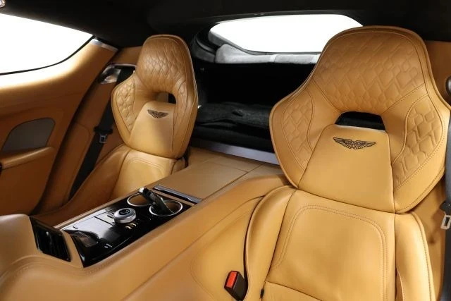 2016 Aston Martin Rapide - Image 4 of 12