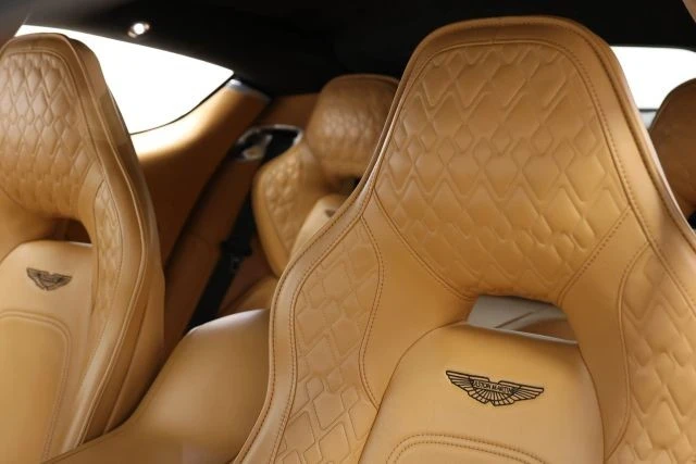 2016 Aston Martin Rapide - Image 16 of 21