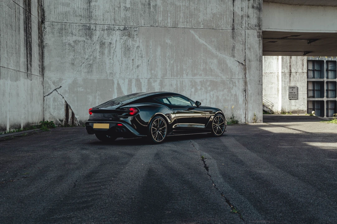 2016 Aston Martin Vanquish 2nd Gen - Image 7 of 31