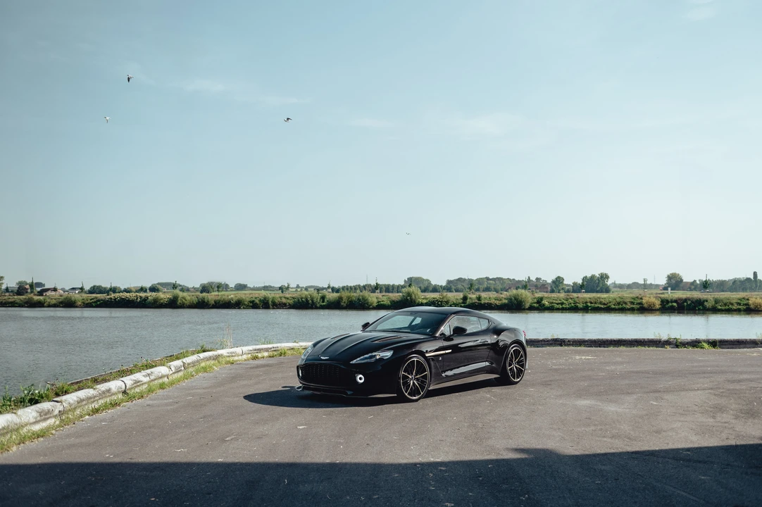 2016 Aston Martin Vanquish 2nd Gen - Image 2 of 31