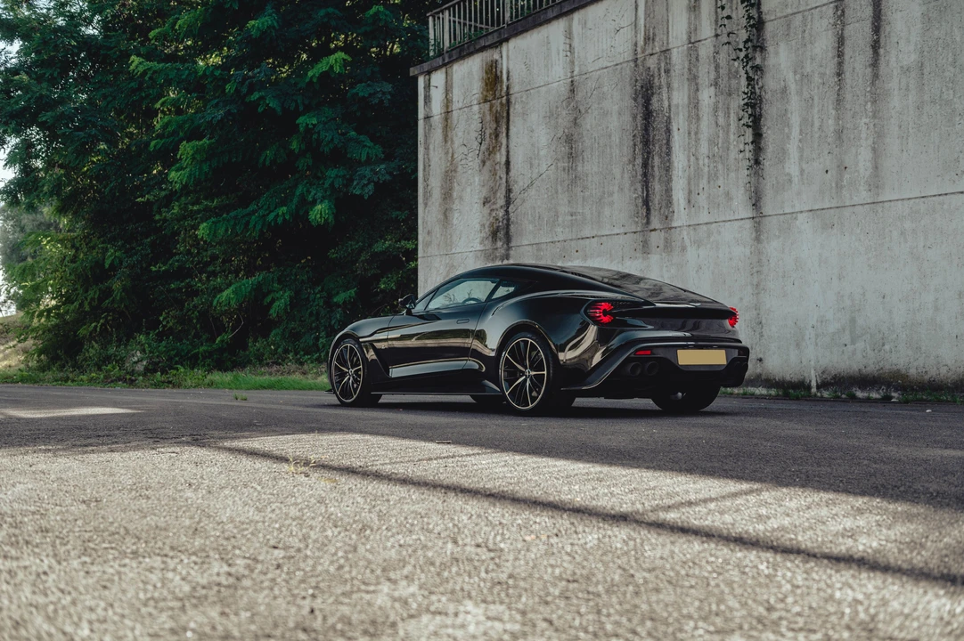 2016 Aston Martin Vanquish 2nd Gen - Image 8 of 31