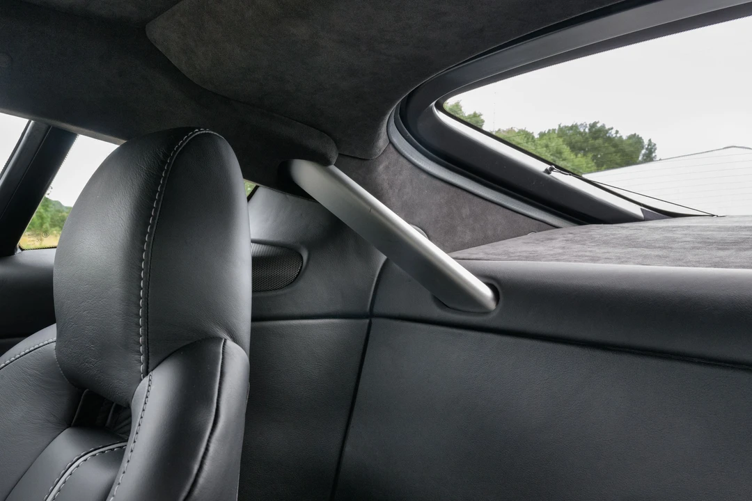 2016 Aston Martin V12 Vantage (2010-2018) - Image 15 of 31