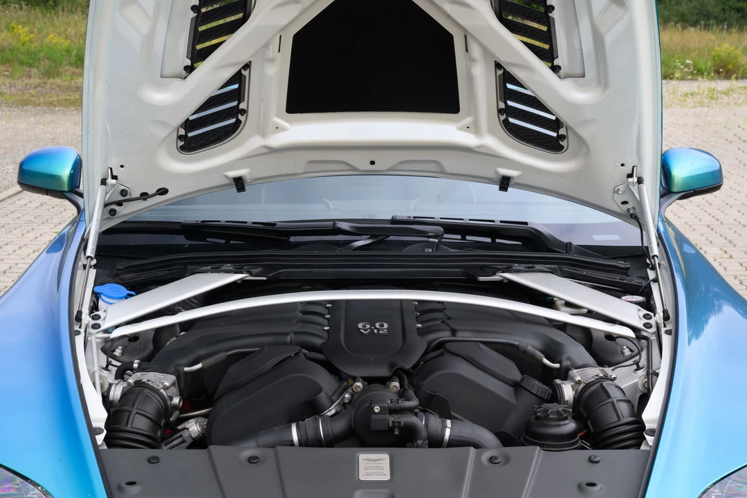 2016 Aston Martin V12 Vantage (2010-2018) - Image 22 of 31