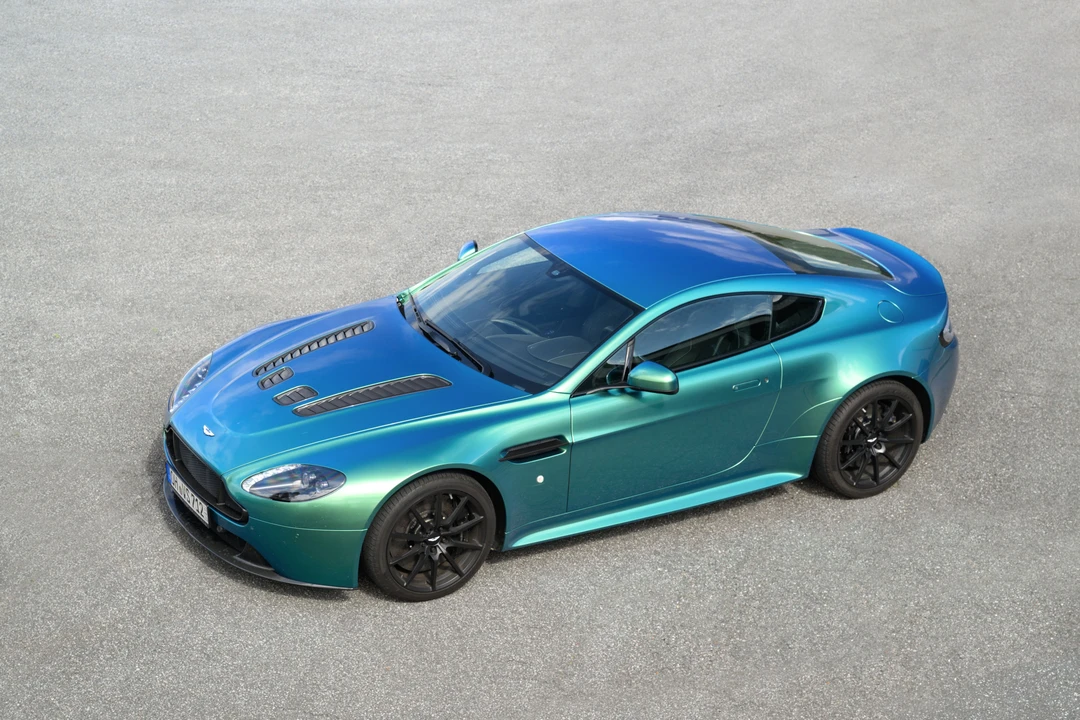 2016 Aston Martin V12 Vantage (2010-2018) - Image 4 of 31