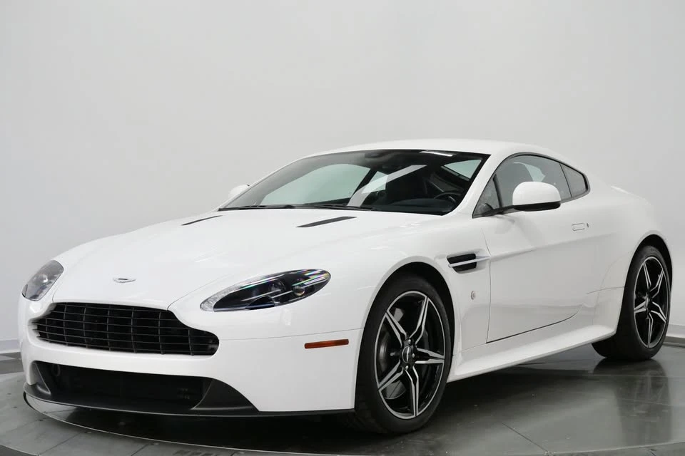 2016 Aston Martin - Image 4 of 15