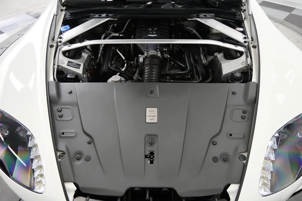 2016 Aston Martin - Image 8 of 15