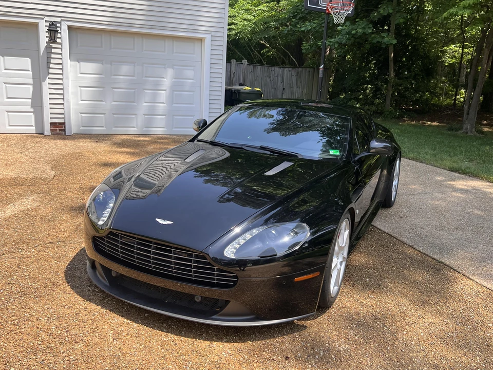 2016 Aston Martin V8 Vantage (2006-2017) - Image 27 of 31