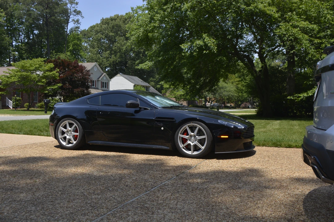 2016 Aston Martin V8 Vantage (2006-2017) - Image 10 of 31