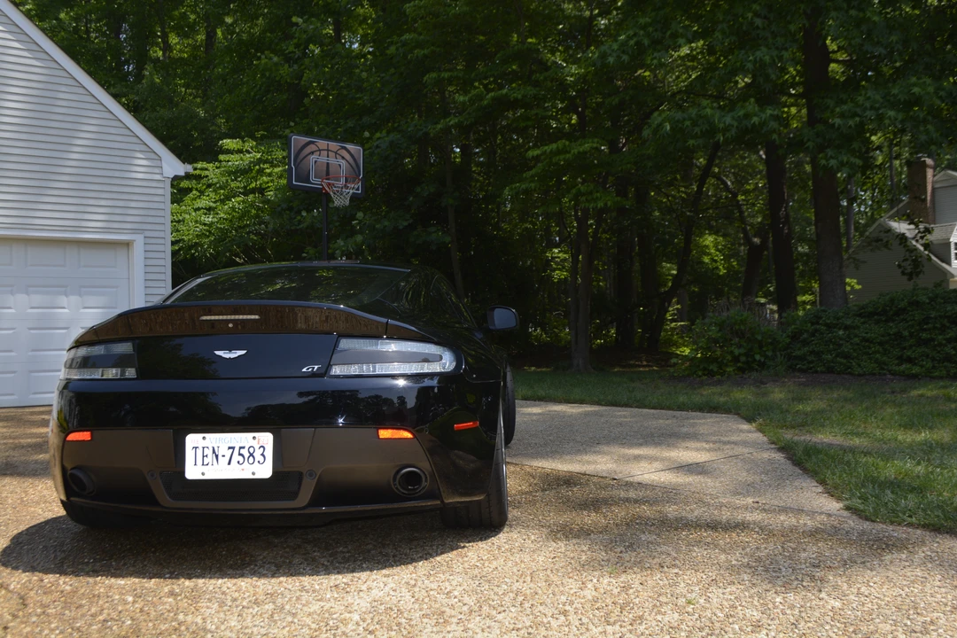 2016 Aston Martin V8 Vantage (2006-2017) - Image 15 of 31