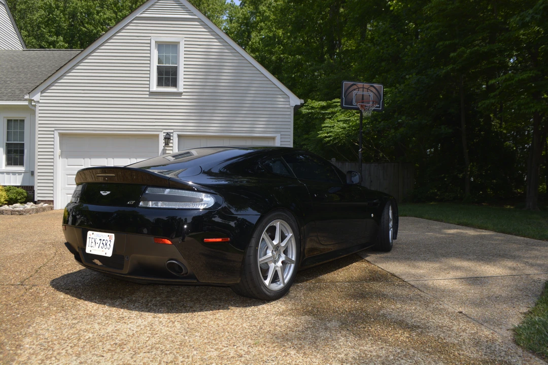 2016 Aston Martin V8 Vantage (2006-2017) - Image 14 of 31