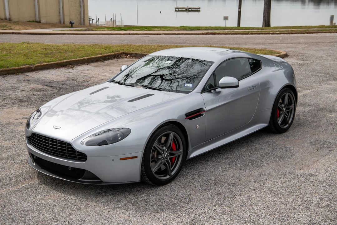 2016 Aston Martin V8 Vantage (2006-2017) - Image 6 of 31