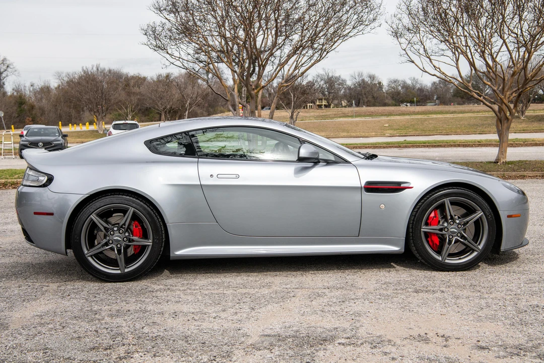 2016 Aston Martin V8 Vantage (2006-2017) - Image 3 of 31