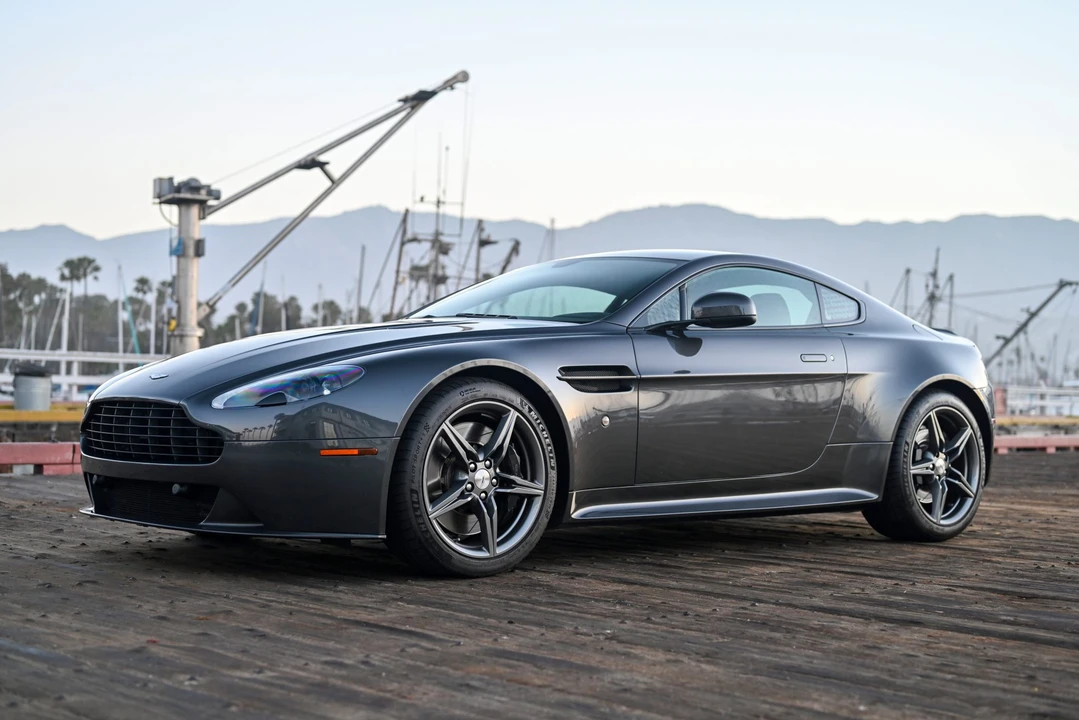 2016 Aston Martin V8 Vantage (2006-2017) - Image 4 of 31