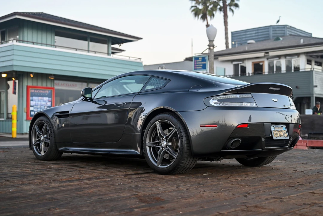 2016 Aston Martin V8 Vantage (2006-2017) - Image 17 of 31