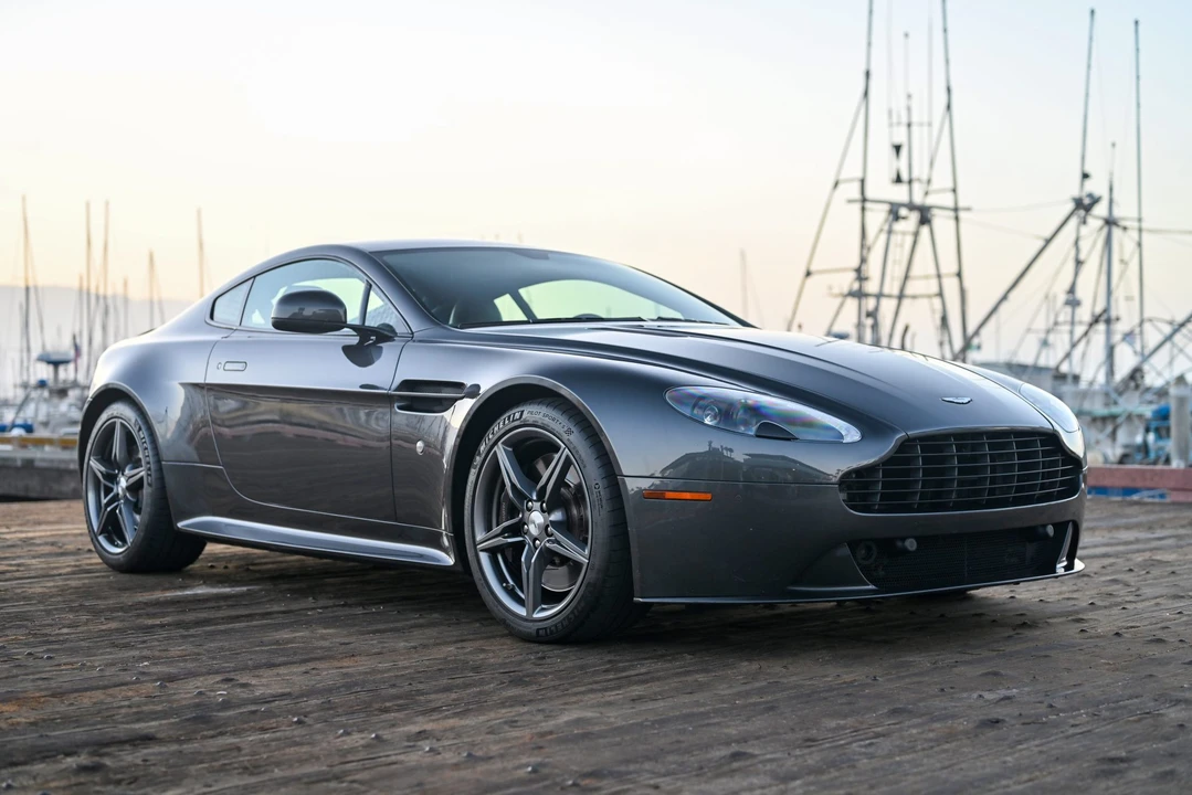 2016 Aston Martin V8 Vantage (2006-2017) - Image 9 of 31