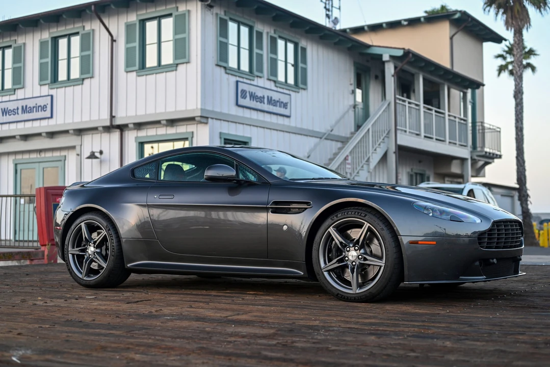 2016 Aston Martin V8 Vantage (2006-2017) - Image 10 of 31