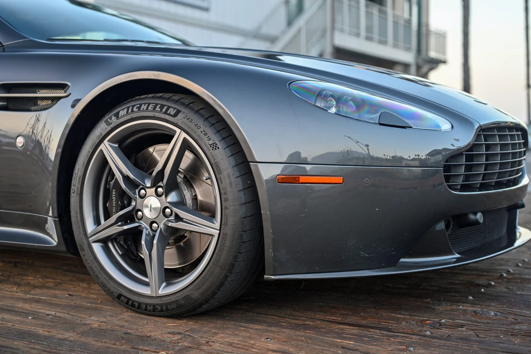 2016 Aston Martin V8 Vantage (2006-2017) - Image 23 of 31