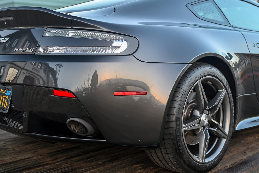 2016 Aston Martin V8 Vantage (2006-2017) - Image 28 of 31