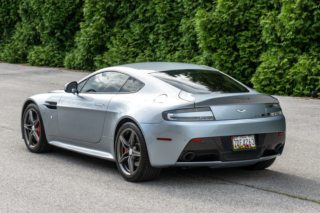 2016 Aston Martin V8 Vantage (2006-2017) - Image 5 of 31