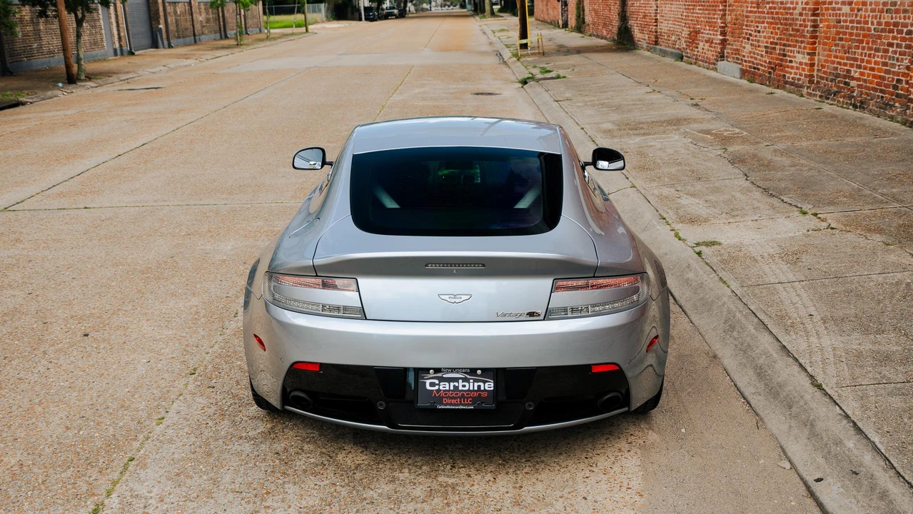2016 Aston Martin V8 Vantage (2006-2017) - Image 16 of 31