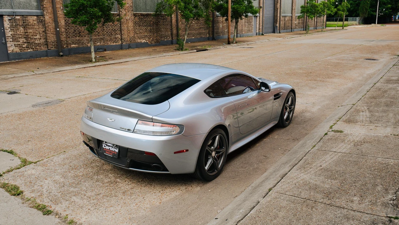 2016 Aston Martin V8 Vantage (2006-2017) - Image 18 of 31