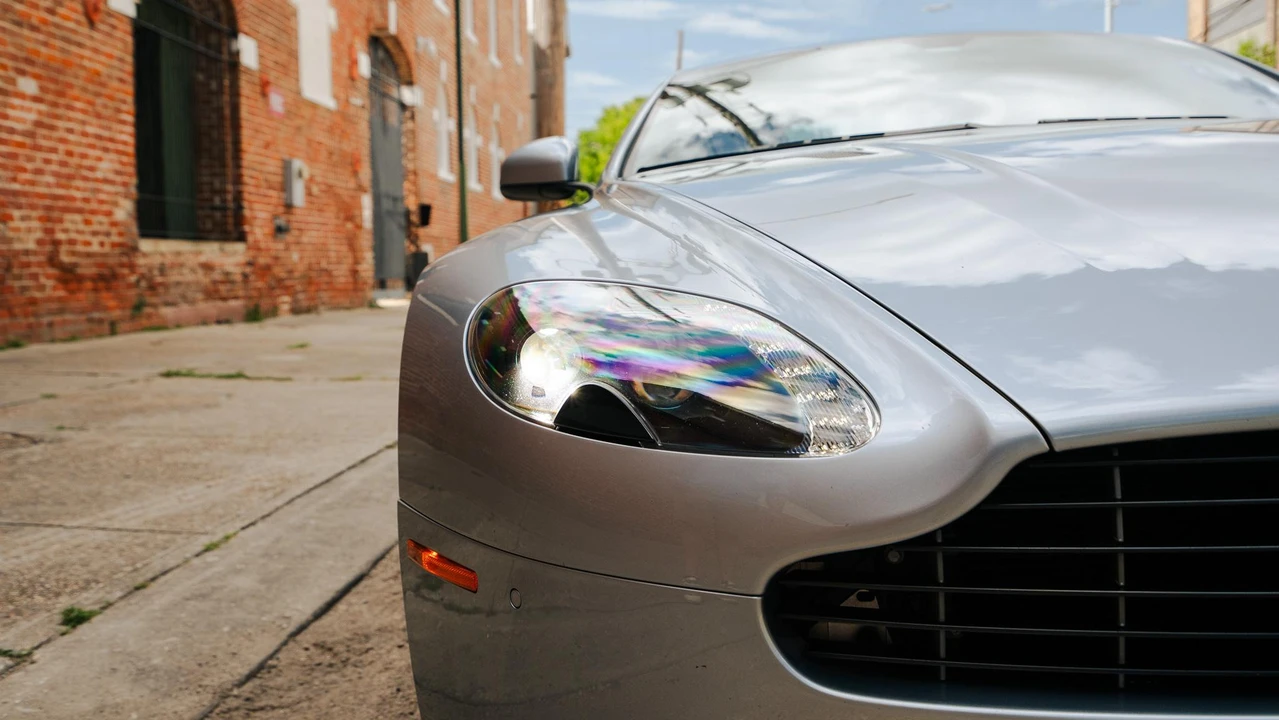 2016 Aston Martin V8 Vantage (2006-2017) - Image 29 of 31