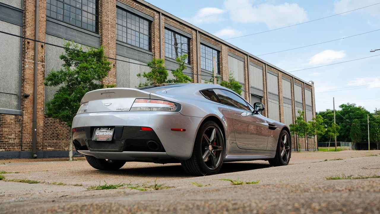 2016 Aston Martin V8 Vantage (2006-2017) - Image 19 of 31