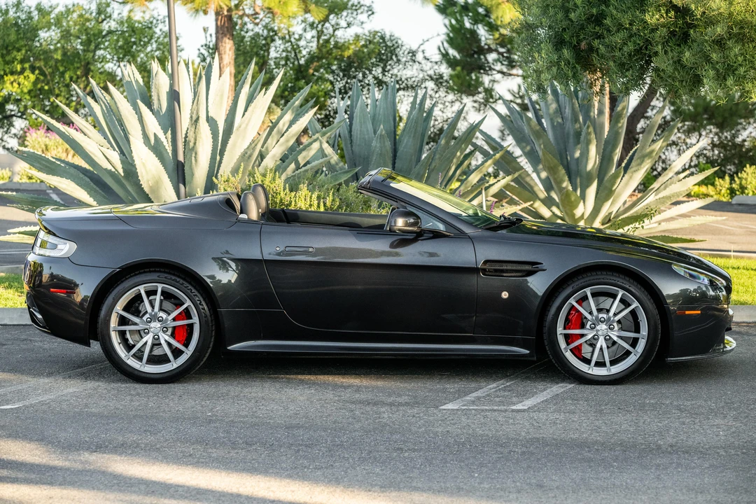 2016 Aston Martin V8 Vantage (2006-2017) - Image 3 of 31