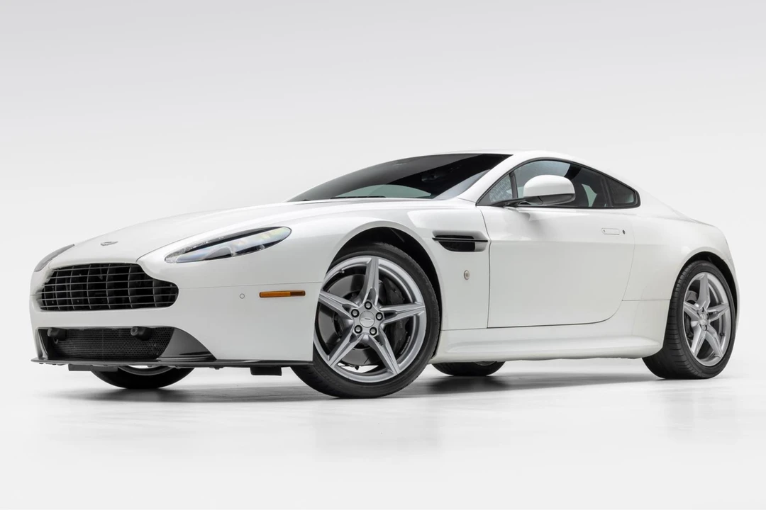 2016 Aston Martin V8 Vantage (2006-2017) - Image 8 of 31