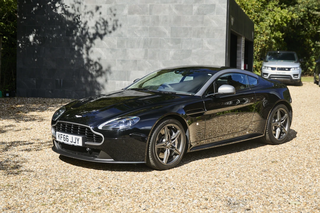 2016 Aston Martin V8 Vantage (2006-2017) - Image 9 of 31
